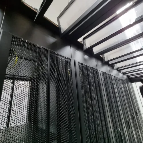 5 rak data center dari haganerack