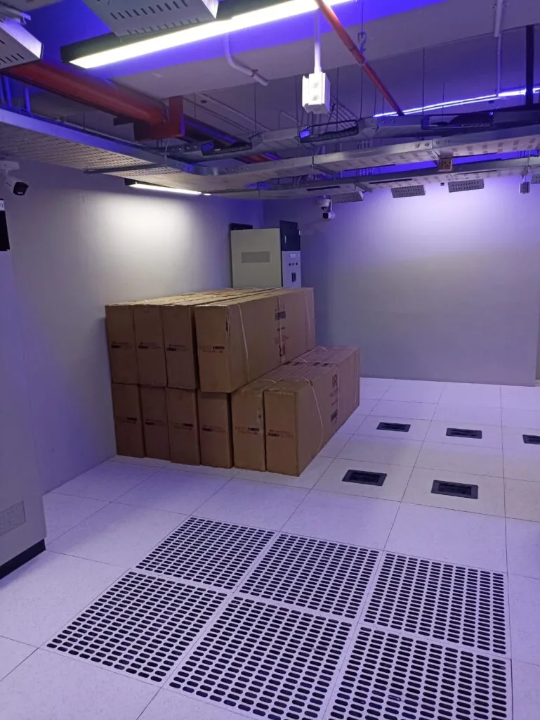 dokumentasi proyek Rack Server Heavy Duty untuk Data Center
